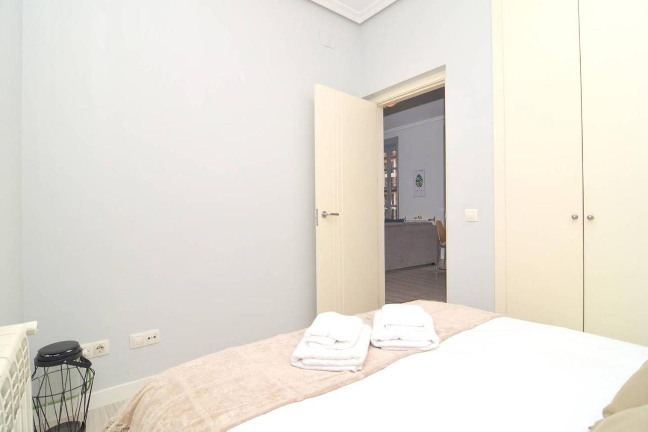 Bright Apartment In La Latina By Batuecas มาดริด ภายนอก รูปภาพ
