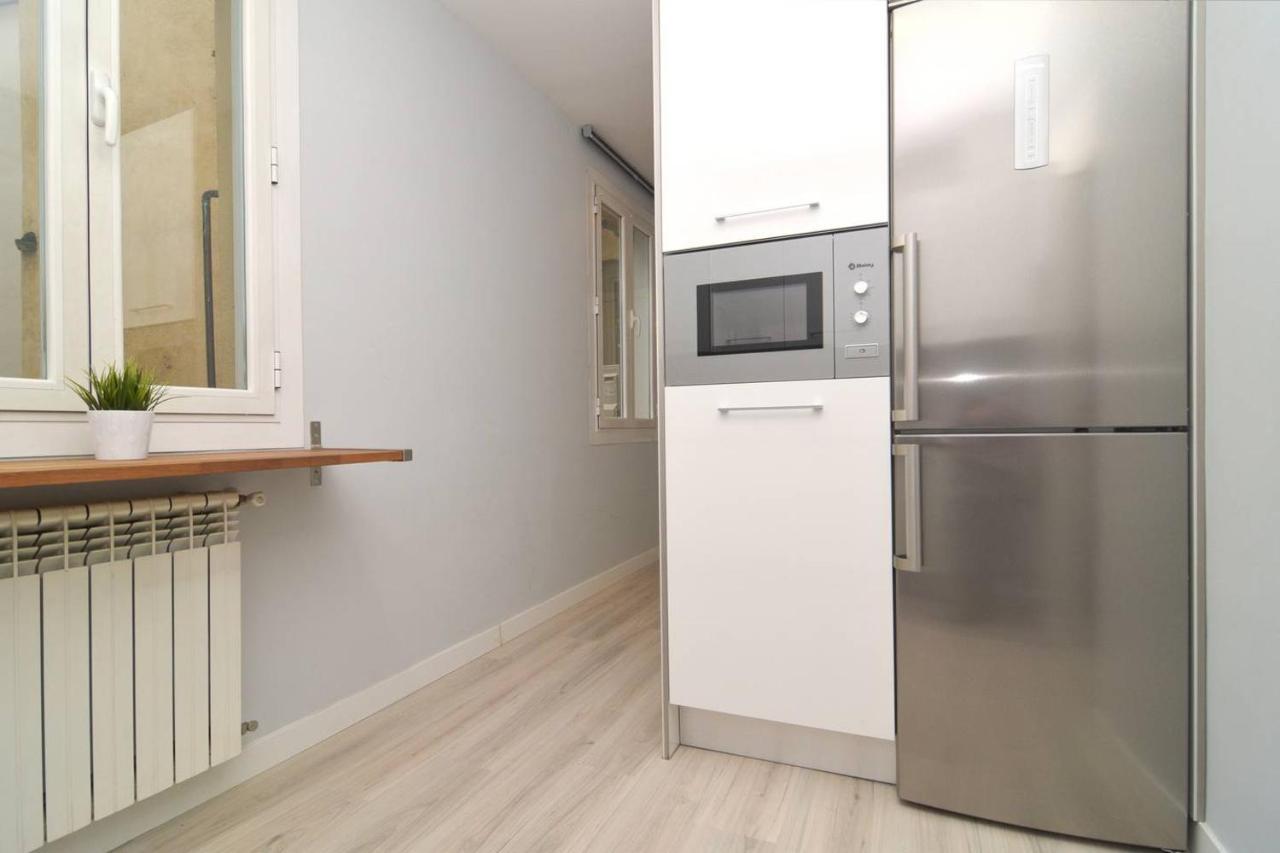 Bright Apartment In La Latina By Batuecas มาดริด ภายนอก รูปภาพ